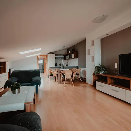 Apartman Pre 6 Osob V Poprade Pod Tatrami * Попрад